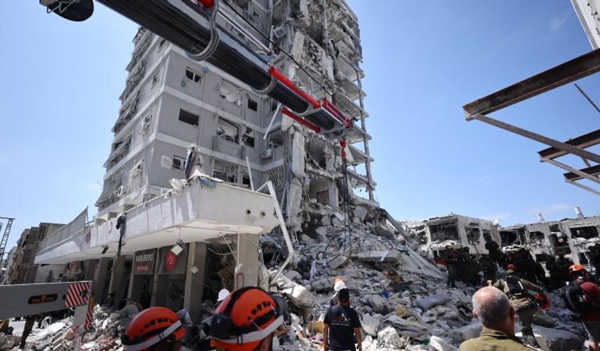 İran: İsrail saldırılarında ölü sayısı 128’e yükseldi