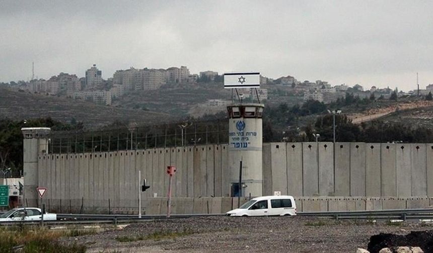 İsrail hapishanelerinde 47 Filistinli kadın tutuluyor