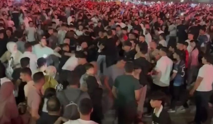 Konserde bıçaklı kavga: 3 yaralı
