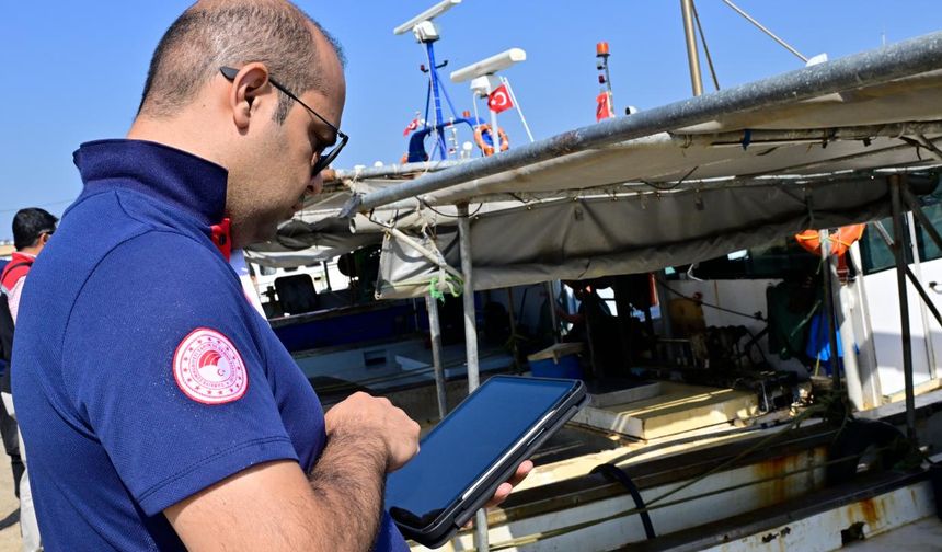 İzmir'de su ürünleri denetimlerinde 1,2 milyon lira para cezası kesildi