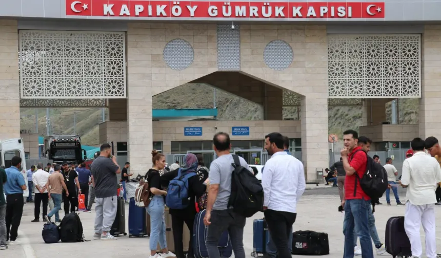 Van'da İranlı turistlerden İsrail'e tepki: İntikam duygusu içindeyiz