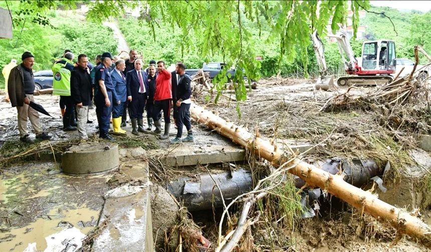 AFAD, Trabzon'daki sel ve taşkın sonrası 120 kişinin acil ihtiyaçları için destek sağladı