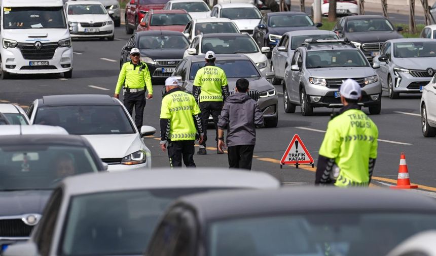 Bayramda trafikte 68 bin 829 güvenlik personeli görev yapacak