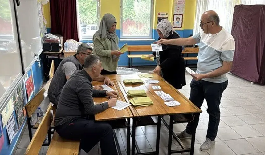 405 mahalle ve köy ara seçimle yeni muhtarını belirledi