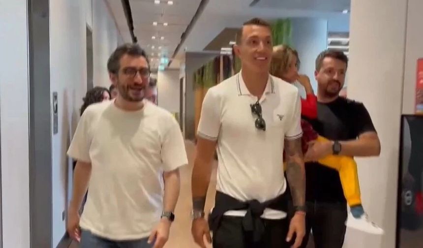 Muslera İstanbul'dan ayrıldı! Duygusal veda sözleri