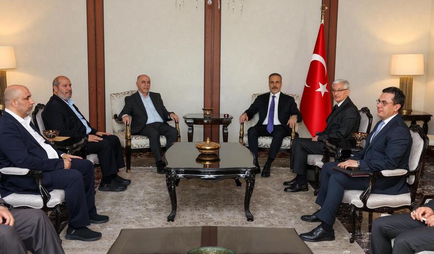 Bakan Fidan, Hamas heyetiyle görüştü: 'Gazze'deki soykırımın unutturulmasına izin vermeyeceğiz'