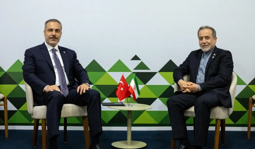 Bakan Hakan Fidan, İranlı mevkidaşı Erakçi ile görüştü