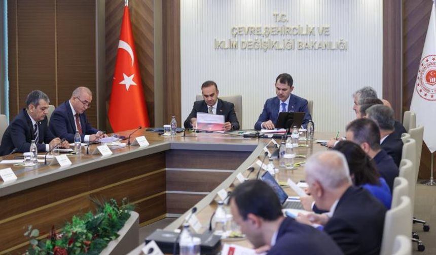 Bakanlar Kurum ve Kacır, Elazığ heyetiyle bir araya geldi