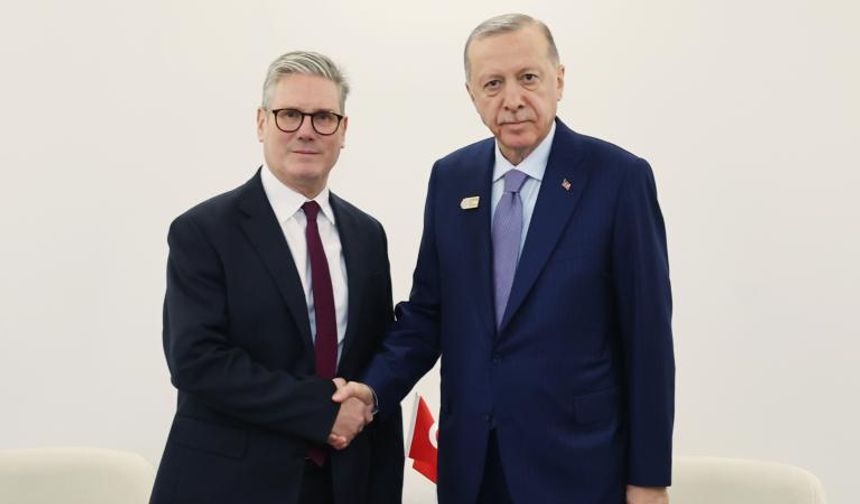 Cumhurbaşkanı Erdoğan, İngiltere Başbakanı Starmer ile görüştü