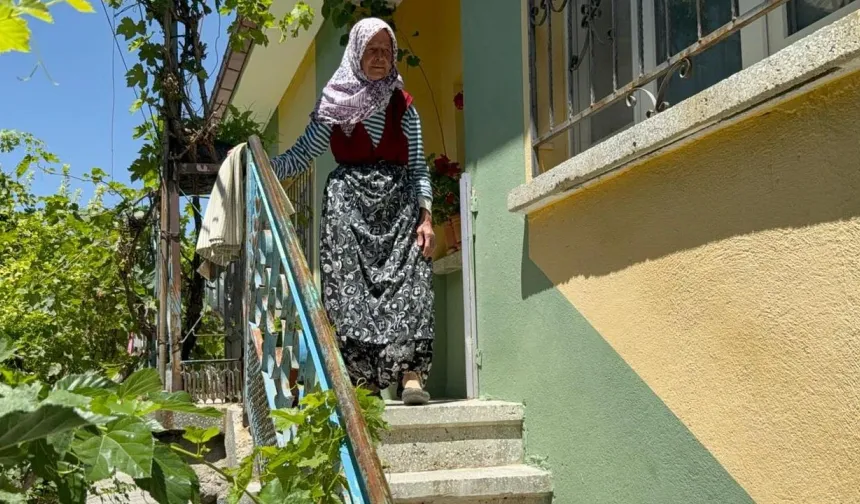 Yaşlı çiftten alkışlanacak bağış