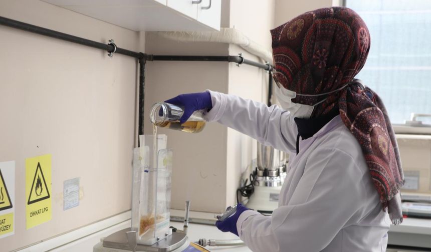 Gıdada sahtekarlığa geçit yok: Yılda 1 milyon 800 bin gıda analizi yapılıyor