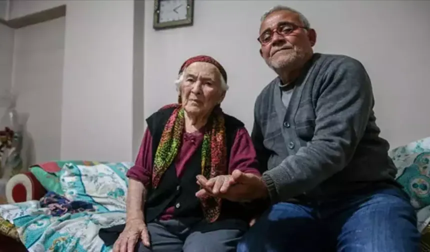 114 yaşındaki Fatime nine oğluyla hayata tutunuyor