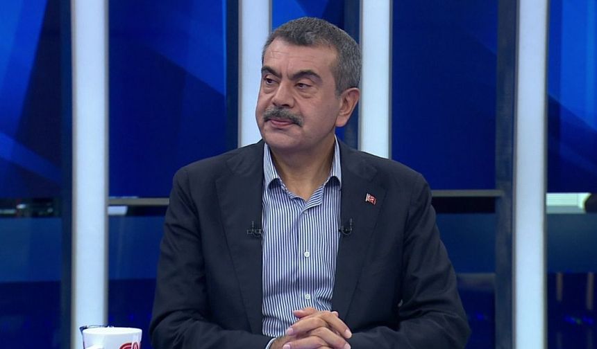 Bakan Tekin canlı yayında açıkladı! "Zorunlu eğitim süresi kısalabilir"