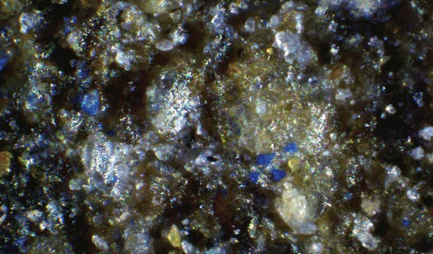 13 bin yıllık taşta var olmaması gereken bir renk tespit edildi