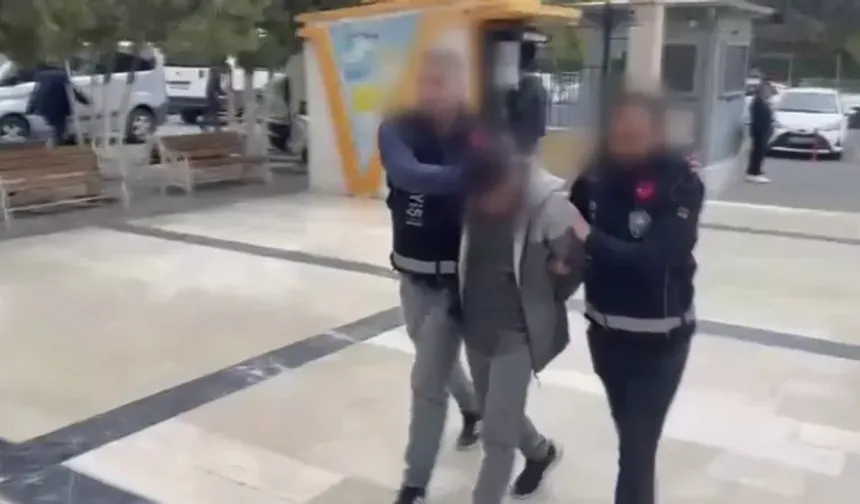 Şanlıurfa'da olay yerine gelen polisin parmağını ısırdı