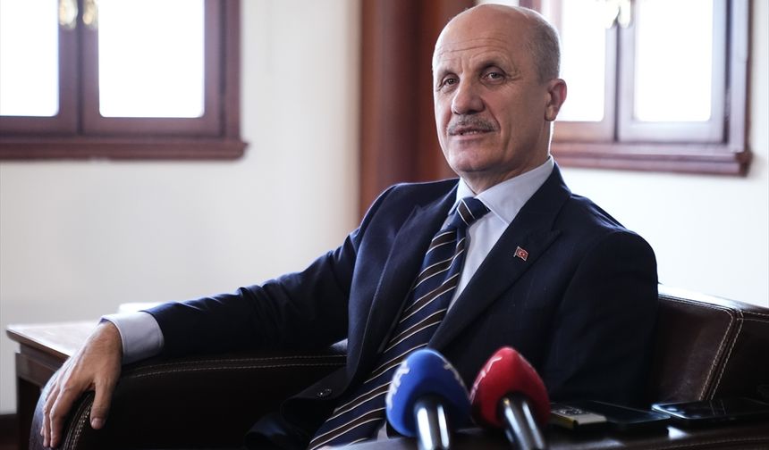 YÖK Başkanı Özvar'dan Mimar Sinan Güzel Sanatlar Üniversitesine ziyaret