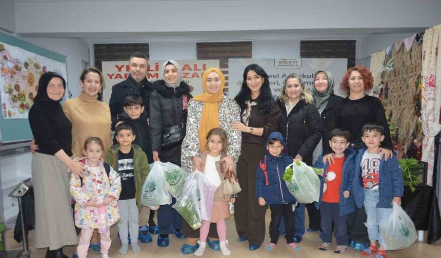 Ordu’da miniklerin kurduğu pazarın gelirleri Gazze’ye bağışlandı