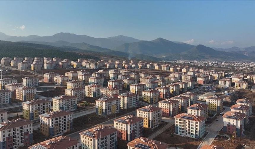 En küçük hak sahibi deprem bebek