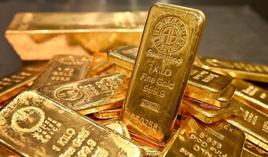 Altın 4600 doları aştı: Powell-Trump gerilimi rekor getirdi