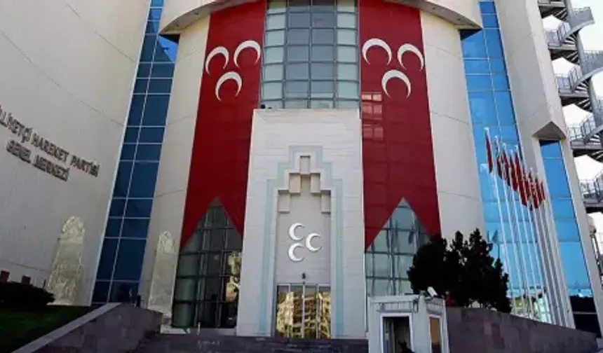 MHP'de üç şehrin daha il teşkilatı feshedildi