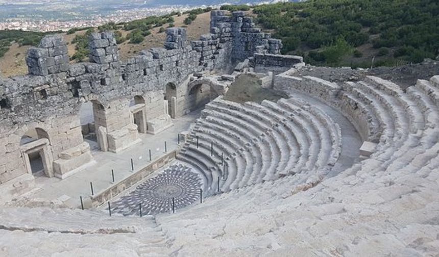 Kibyra Antik Kenti'ndeki Medusa mozaiği ziyarete açıldı