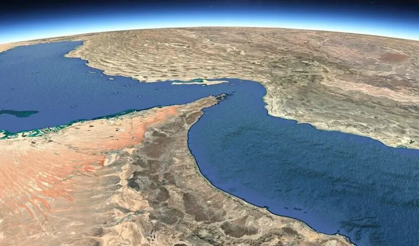 Hürmüz Boğazı'ndan ticari gemi geçişleri yeniden en düşük seviyelere indi