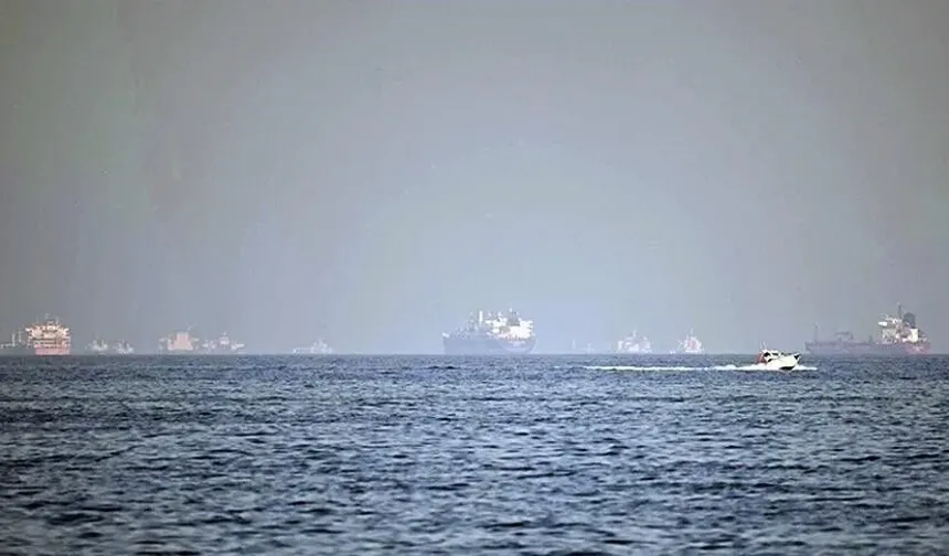 İki boğaz arasında sıkışan dünya ekonomisini neler bekliyor