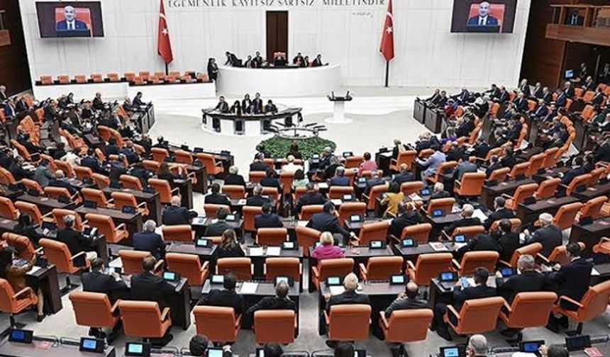 TBMM Genel Kurulu'nda yeni yasama yılının ilk gündem dışı konuşmaları yapıldı