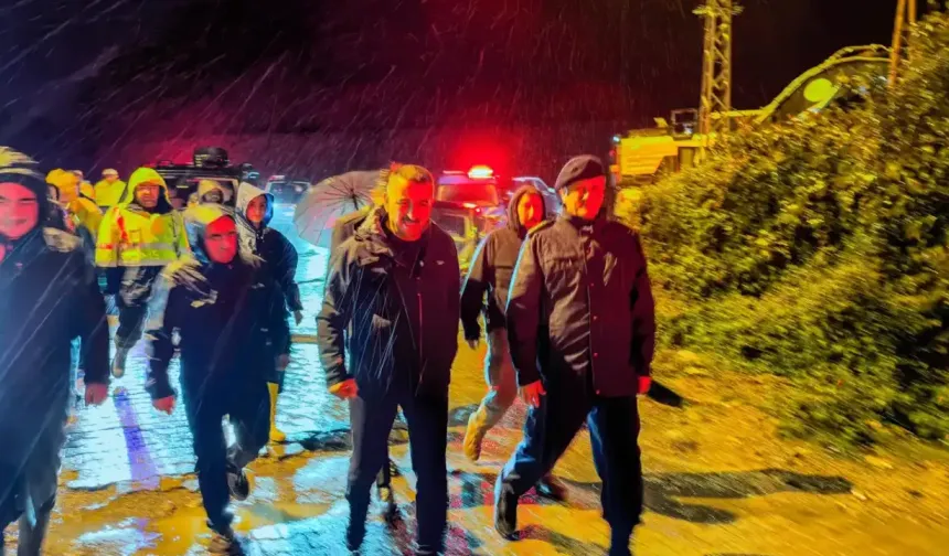 Zonguldak’ta Şiddetli Sağanak: Can Kaybı Yok, Ekipler Sahada