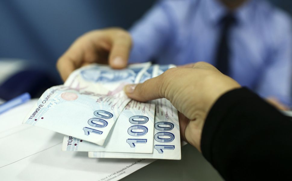 Asgari ücret TL ve dolar bazında en yüksek seviyede!