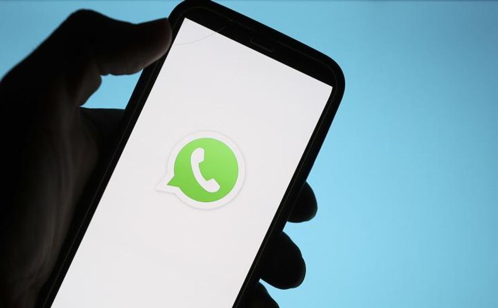 İran’da yasaklanan WhatsApp ve Google Play yeniden erişime açıldı