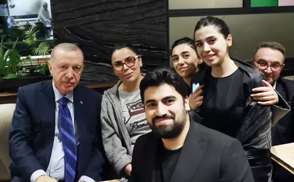 Cumhurbaşkanı Erdoğan'dan sürpriz kafe ziyareti