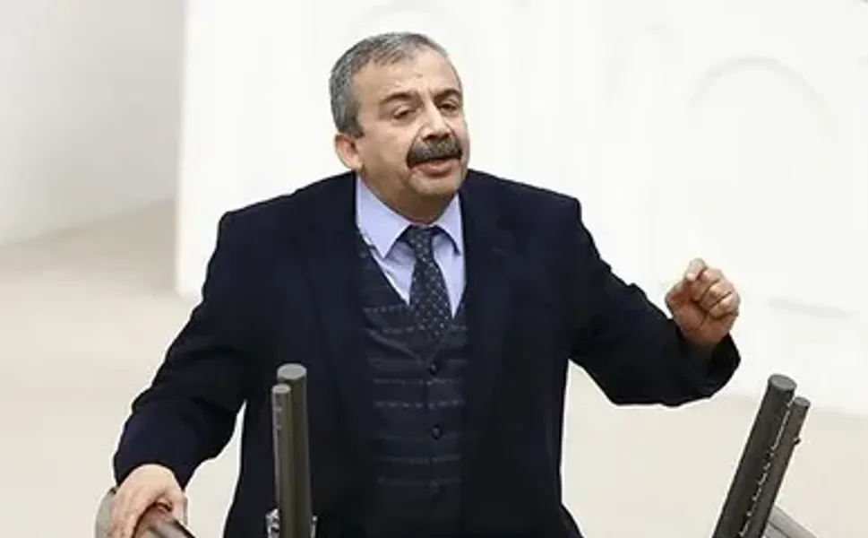 Kabine'den Sırrı Süreyya Önder'e başsağlığı mesajları!