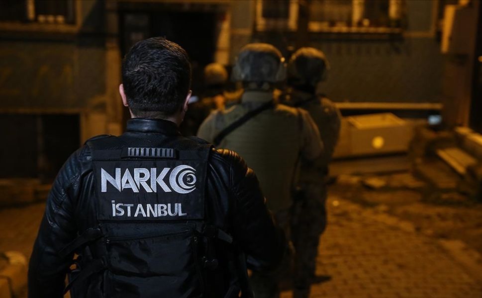 Zehir tacirlerine darbe! 272 torbacı gözaltına alındı