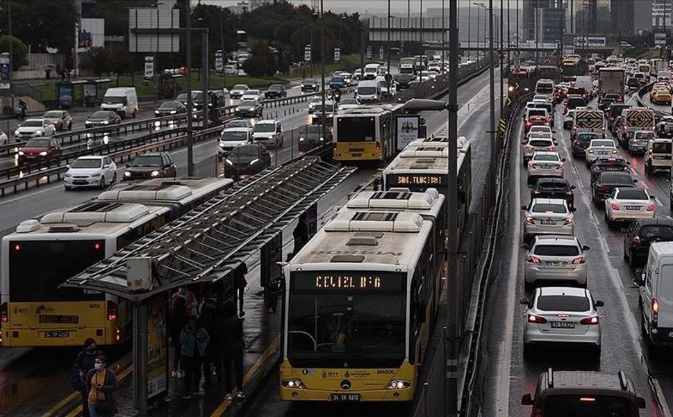 İBB'den karar: Toplu ulaşım araçları ücretsiz olacak