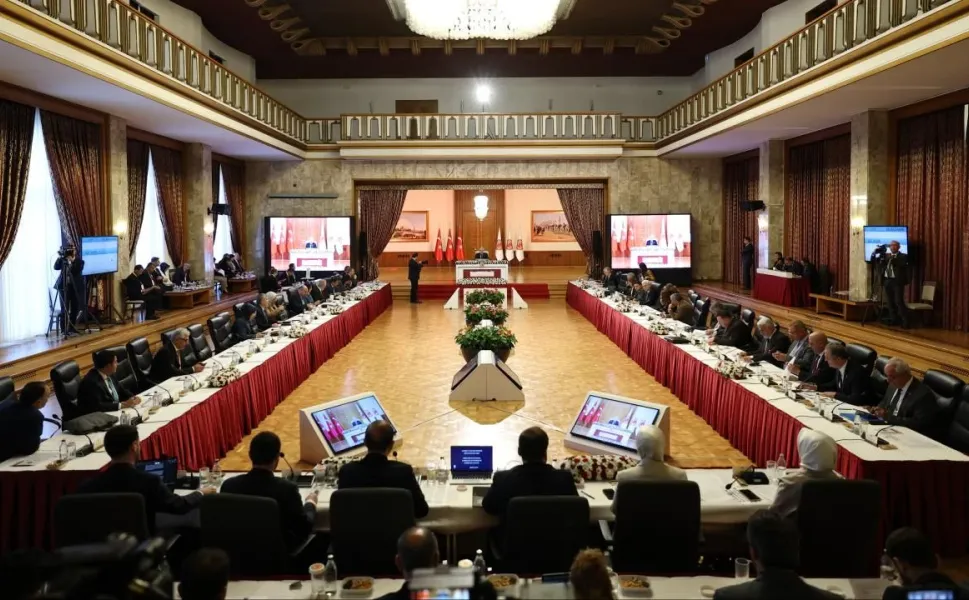 MHP, Terörsüz Türkiye raporunu komisyona sundu