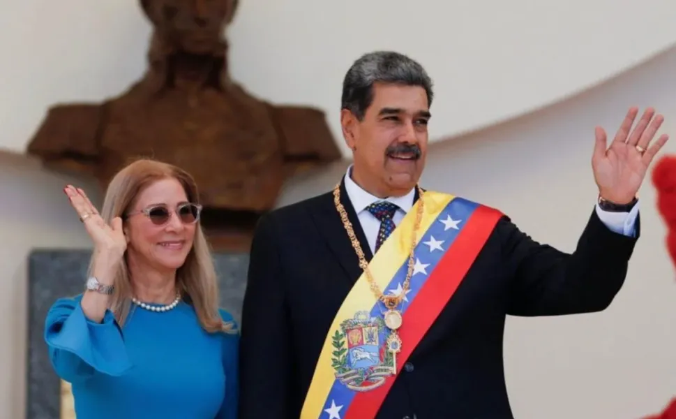 Donald Trump: Maduro ve eşini yakaladık