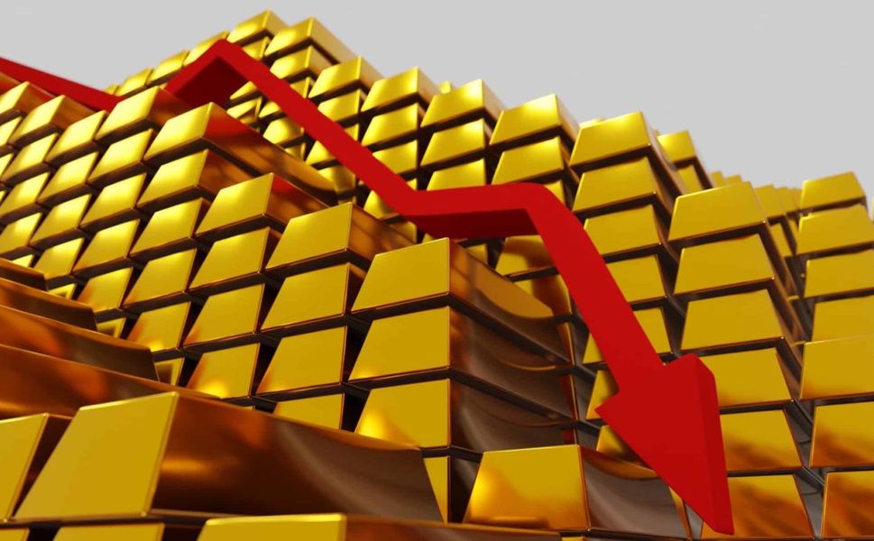 Altın ve gümüş çakıldı