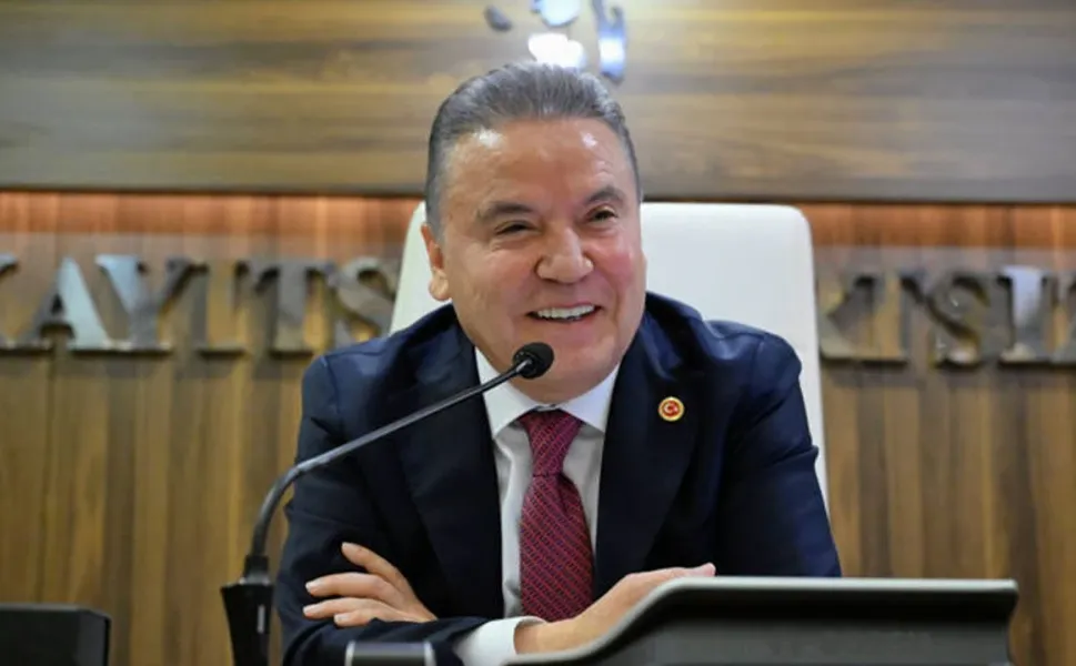 Muhittin Böcek'in danışmanı ve çalışanı adliyeye sevk edildi