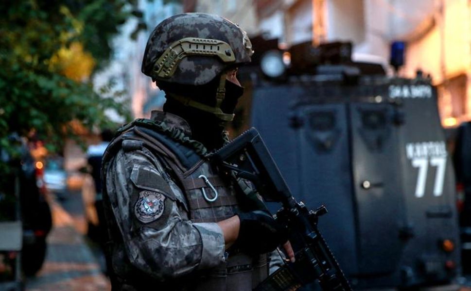 11 ilde suç örgütlerine operasyon : 61 şüpheli yakalandı