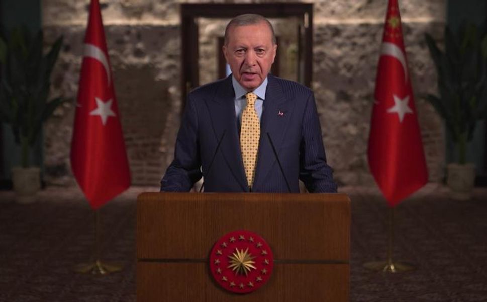 Erdoğan: Türkiye emin ellerde, hedeflerine kararlılıkla ilerliyor