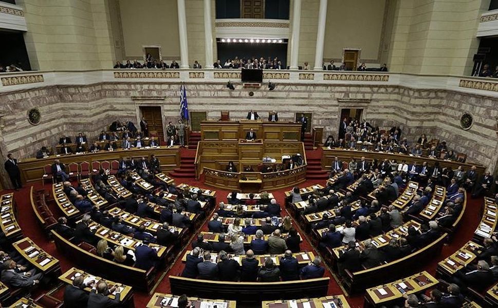 Yolsuzluk soruşturması nedeniyle kabine değişikliği yapıldı