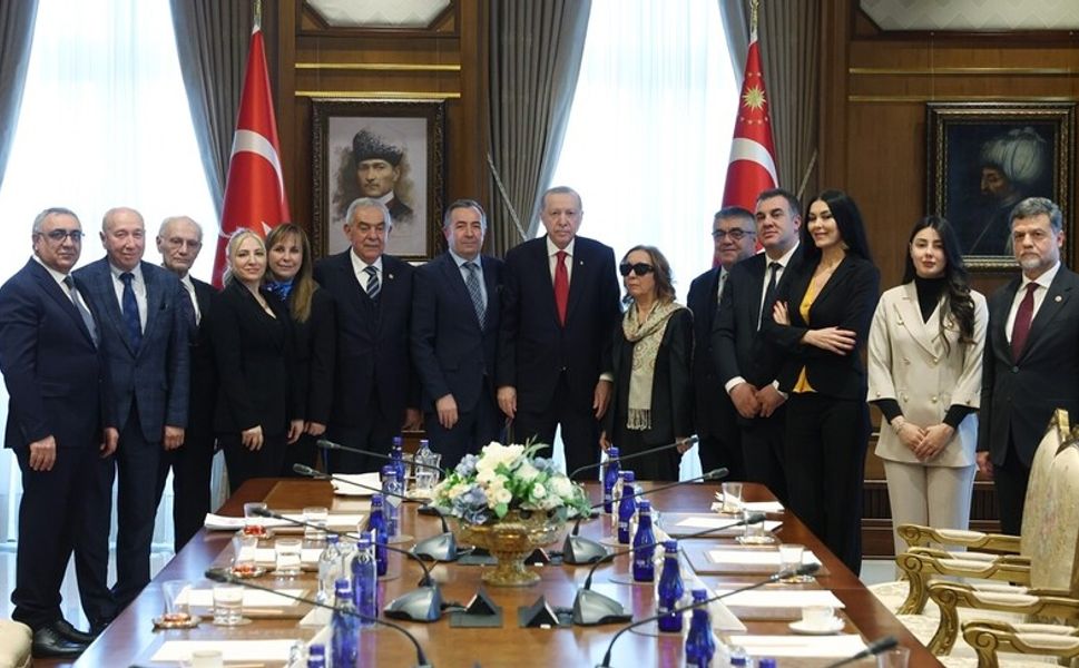 Cumhurbaşkanı Erdoğan, Türk Demokrasi Vakfı heyetini kabul etti