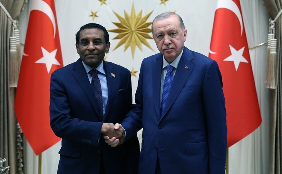 Cumhurbaşkanı Erdoğan, Sudan Başbakanı İdris'i kabul etti