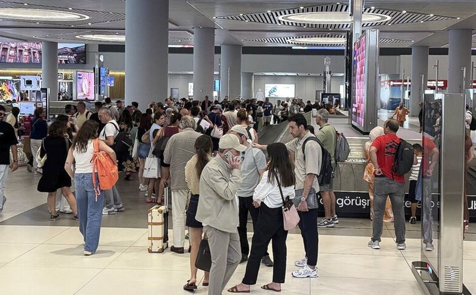 İstanbul Havalimanı'nda yarın günlük yolcu ve uçuş rekoru beklentisi