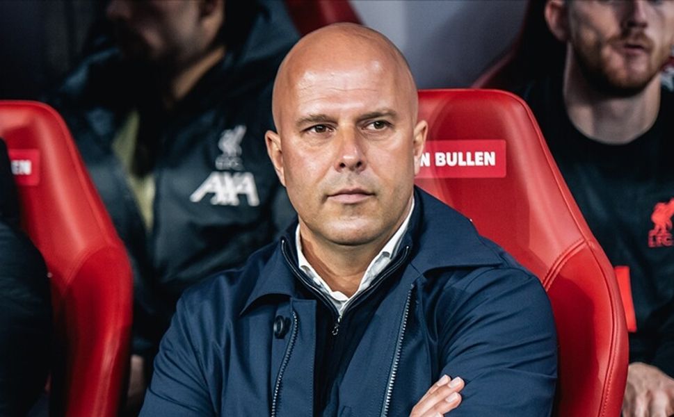 Liverpool'da teknik direktör Arne Slot ile yollar ayrıldı
