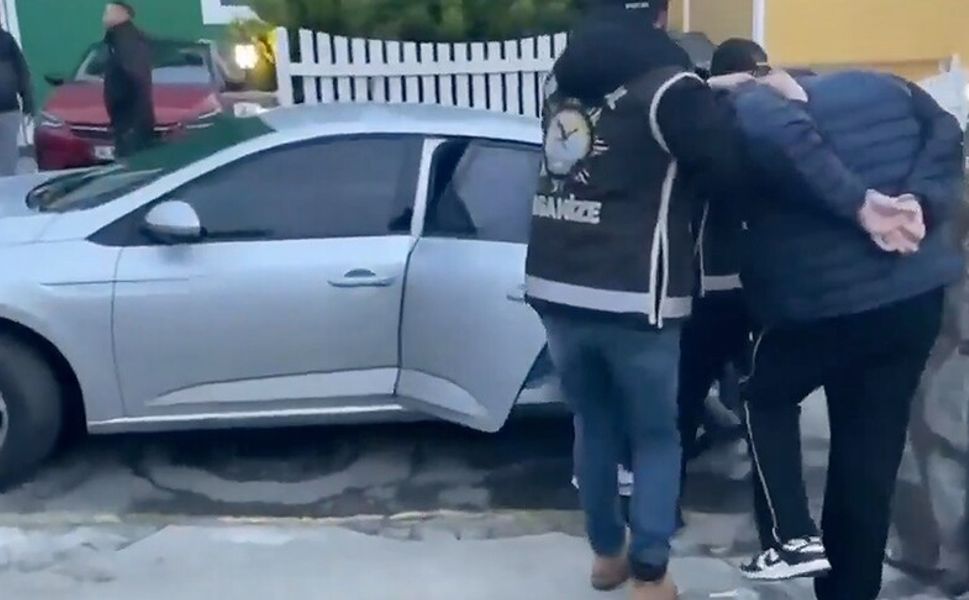İstanbul'da suç örgütü operasyonunda 16 şüpheli yakalandı