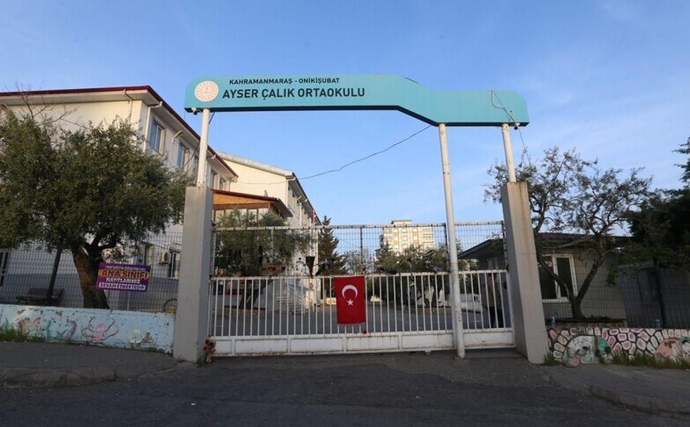 Kahramanmaraş'taki okul saldırısında yaralanan öğrenci 18 günlük yaşam mücadelesini kaybetti