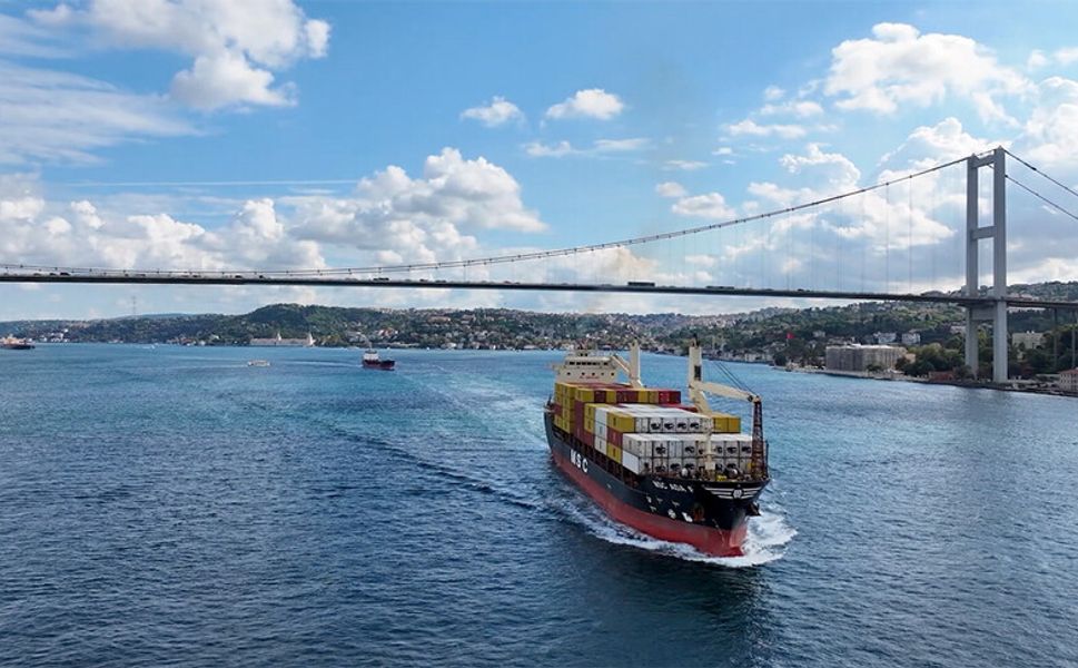 İstanbul ve Çanakkale boğazlarından geçen gemilere 4 ayda 15 bin 639 kılavuzluk hizmeti verildi