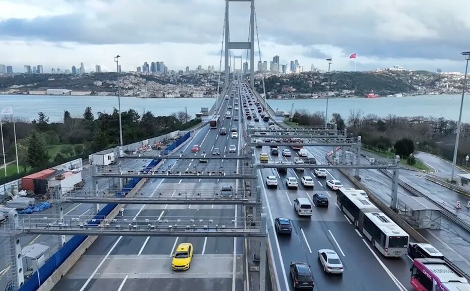 Kara yollarındaki bayram tatili trafiği akıllı ulaşım sistemleriyle anlık takip edilecek